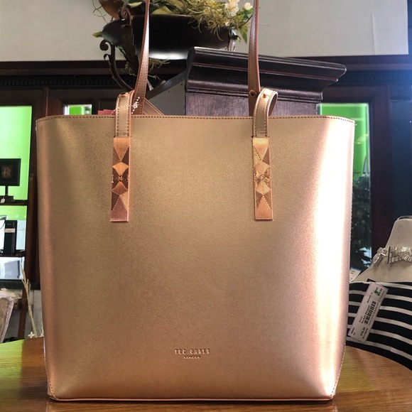 Handbag - Picture 2 of 3